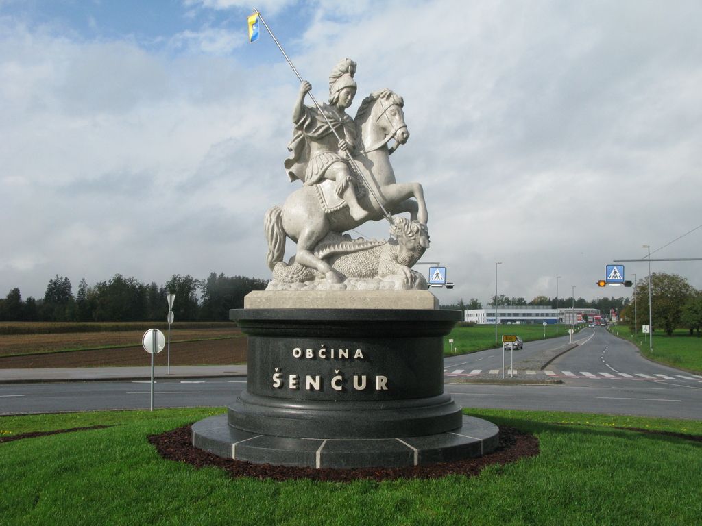 Županov sveti Jurij v Šenčurju stoji, plačan še ni