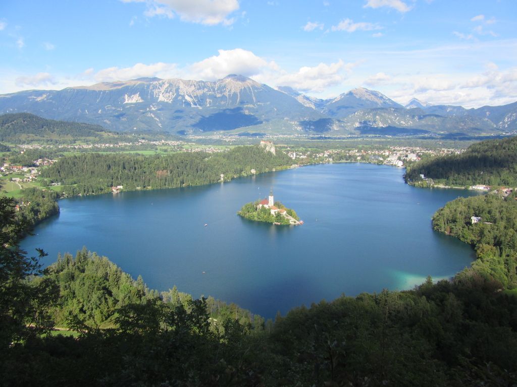 Slovenski olimpijci bodo sklenili krog okoli Blejskega jezera