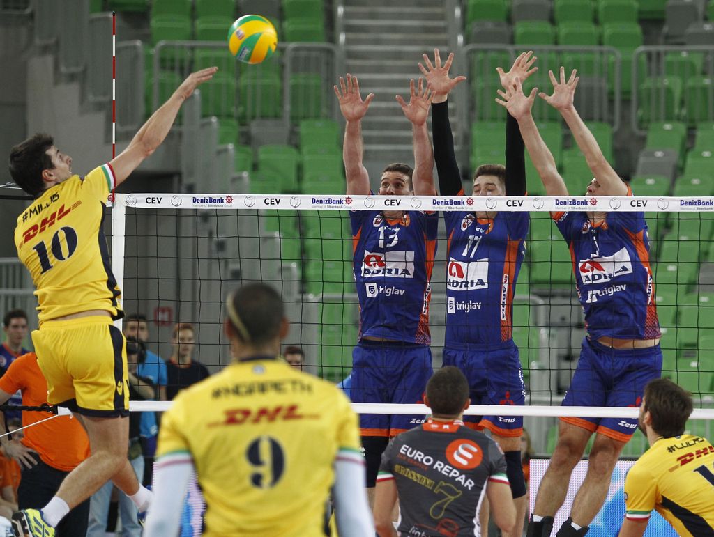 ACH Volley le v prvem nizu sledil ritmu Modene
