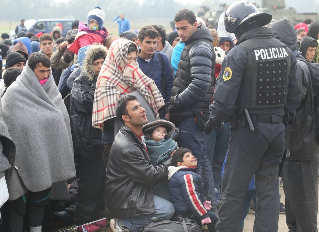 Švedska bo zaostrila azilno zakonodajo