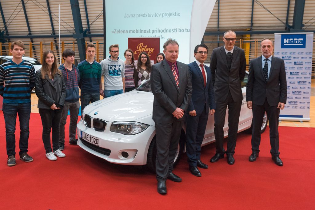 BMW idrijskim dijakom in inženirjem zaupal prihodnost