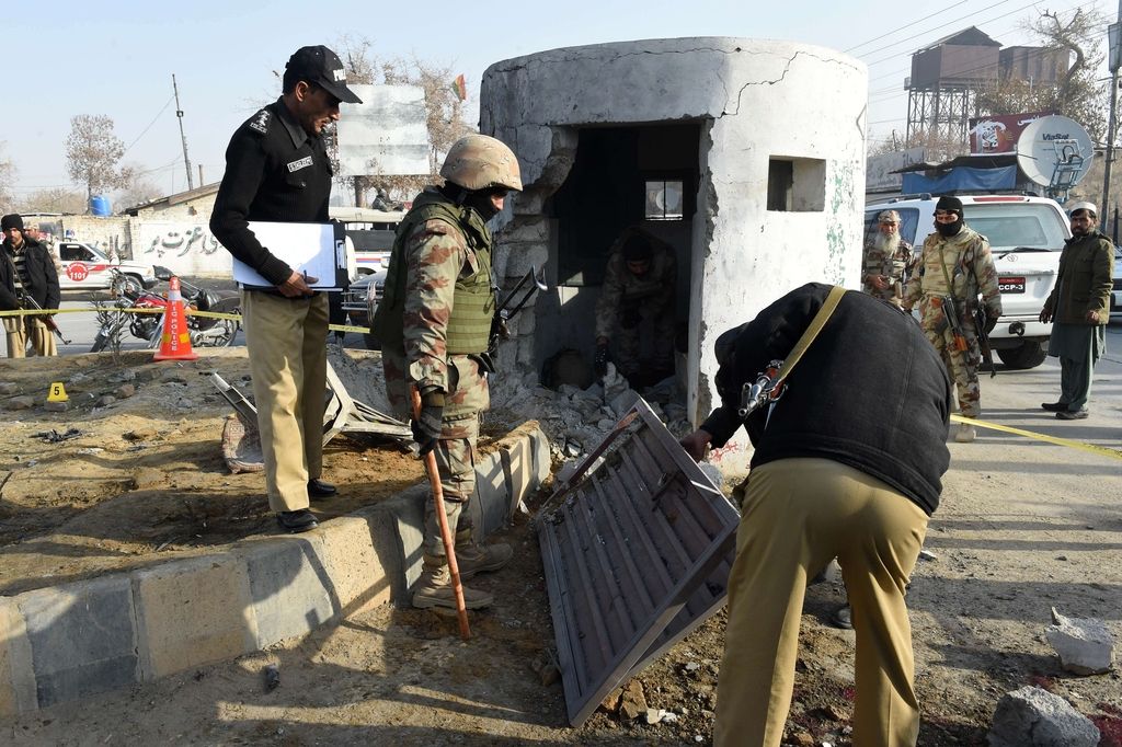Bomba na severozahodu Pakistana zahtevala najmanj deset življenj