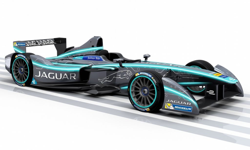 Jaguar se vrača na dirke