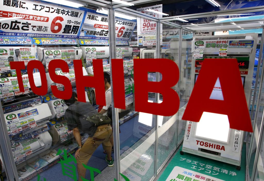 Toshiba z rekordno izgubo