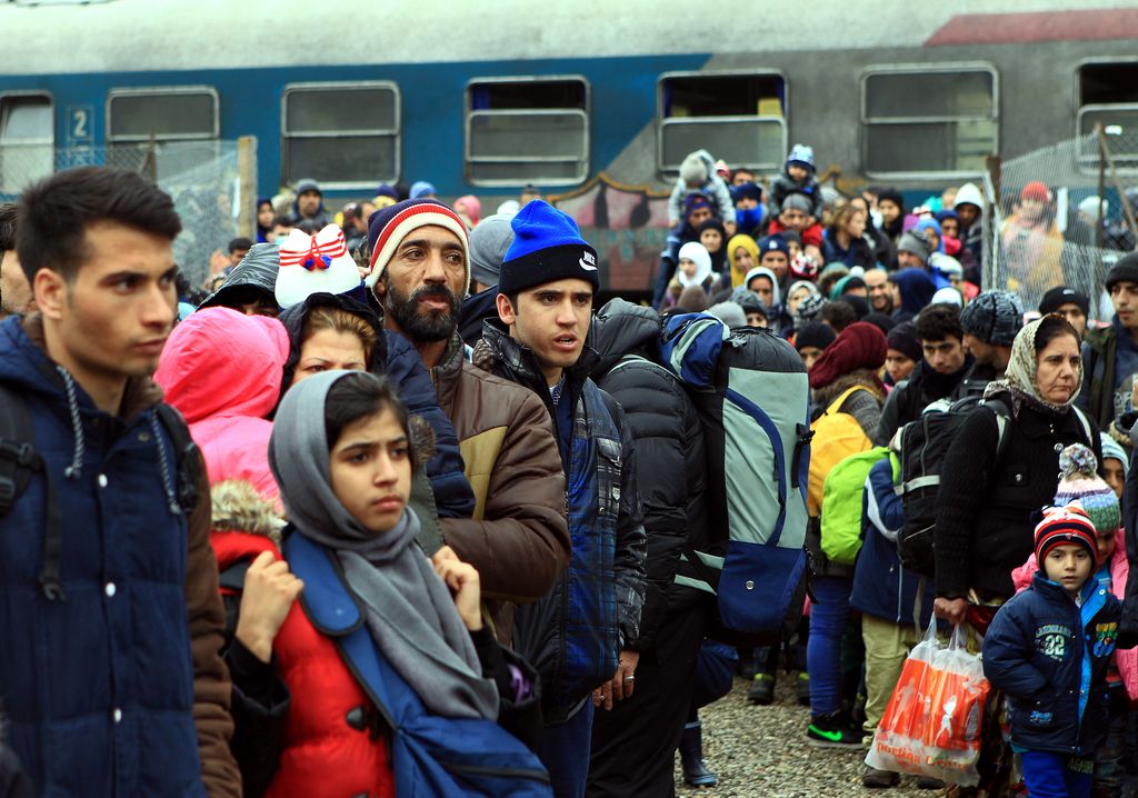 Cerar: Slovenija bo sprejela begunce iz Grčije