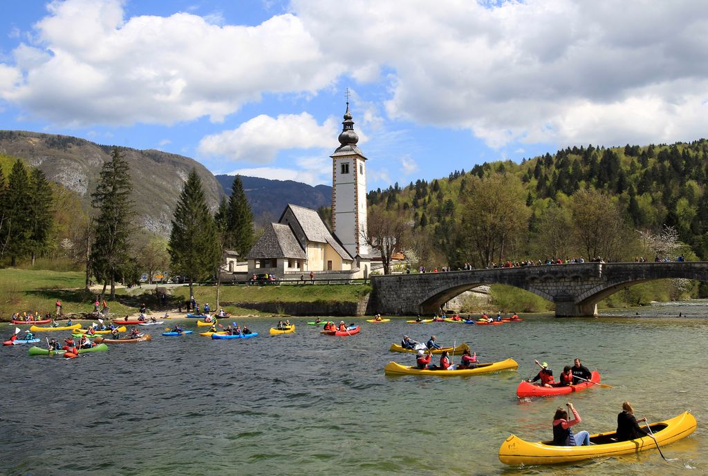 Veslajo za ohranitev nedotaknjenih balkanskih rek
