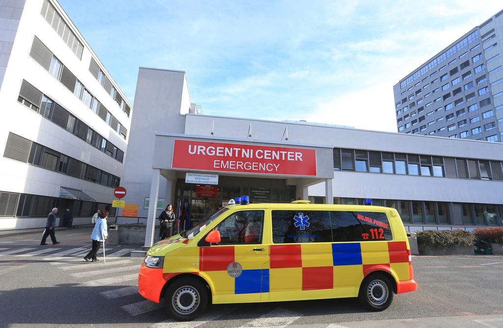 Novi urgentni centri: luč, ki privablja bolnike