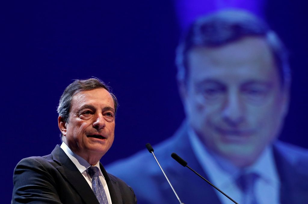 ECB podaljšuje nakupe obveznic vsaj do konca 2017, obresti ohranja nespremenjene
