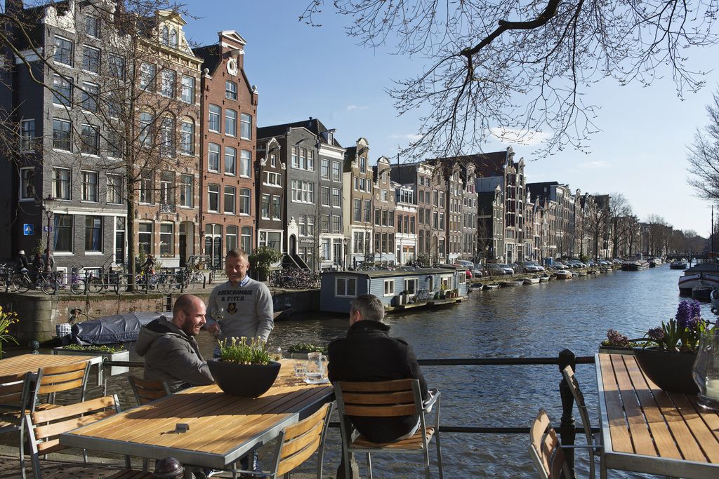 V Amsterdamu vlada strah pred poplavo – turistov
