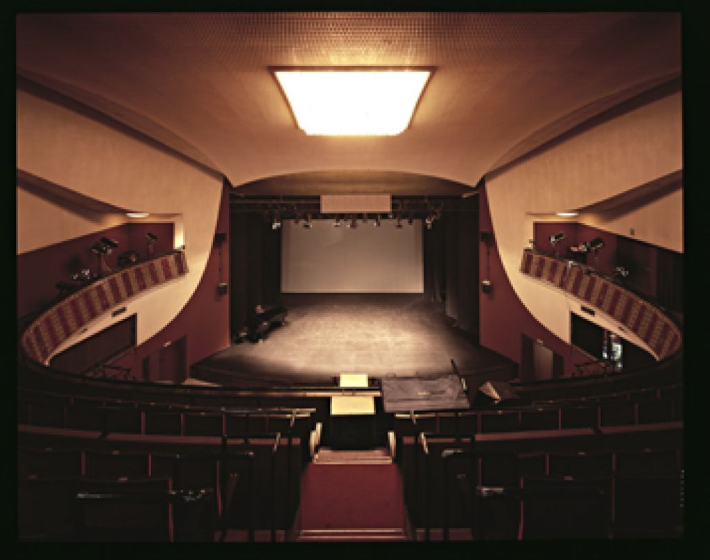 Prejeli smo: Odgovor na članek Ko gledališče ni in ne bo več »varen dom«
