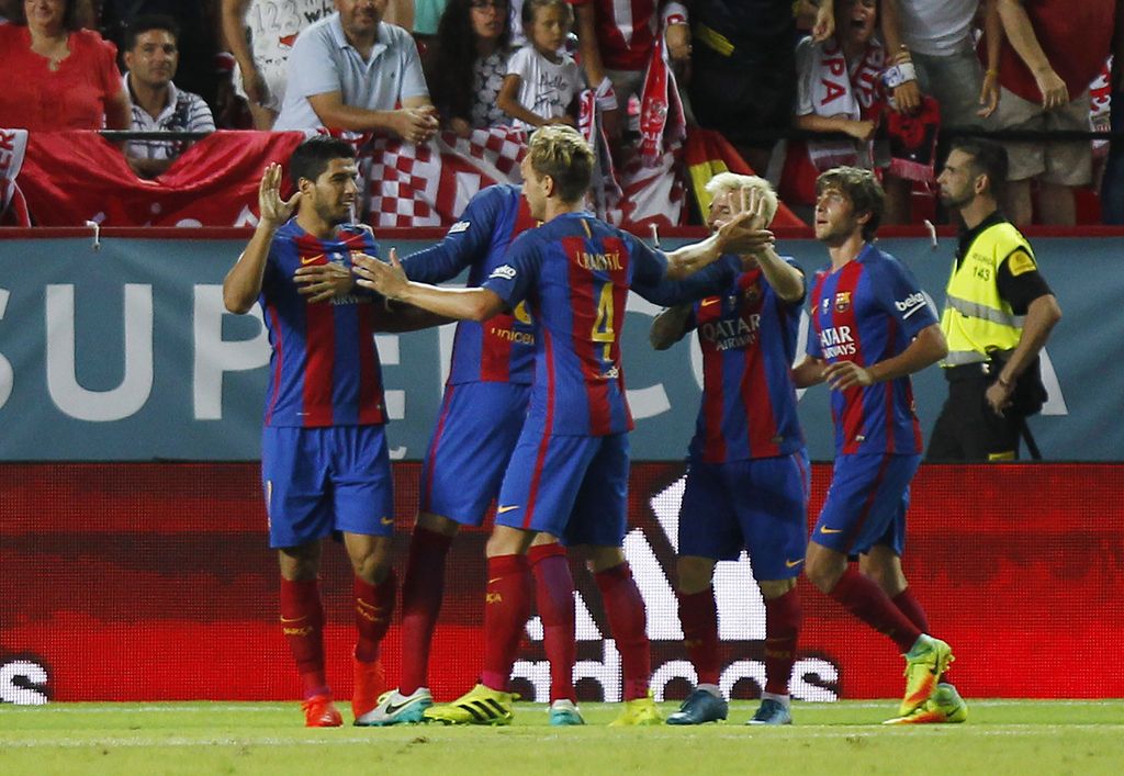 Nogometne novice: Bayernu nemški superpokal, Barcelona z dvema goloma prednosti