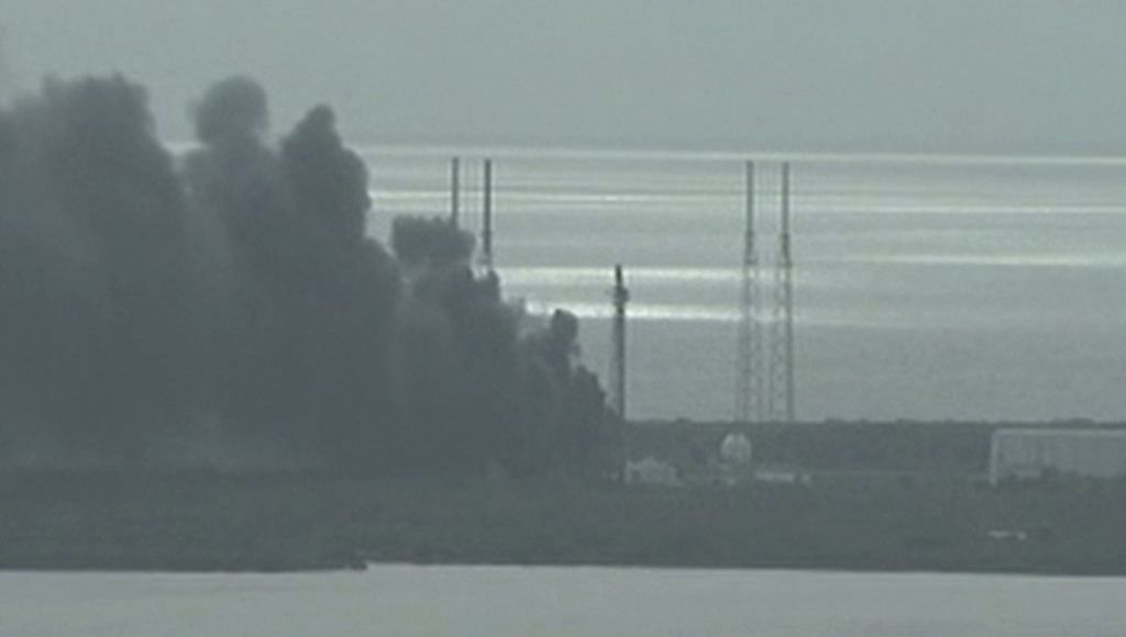 Na Floridi razneslo vesoljsko plovilo podjetja SpaceX