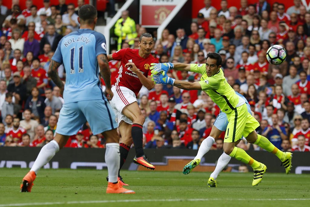 Guardiola na Old Traffordu dobil bitko z Mourinhem