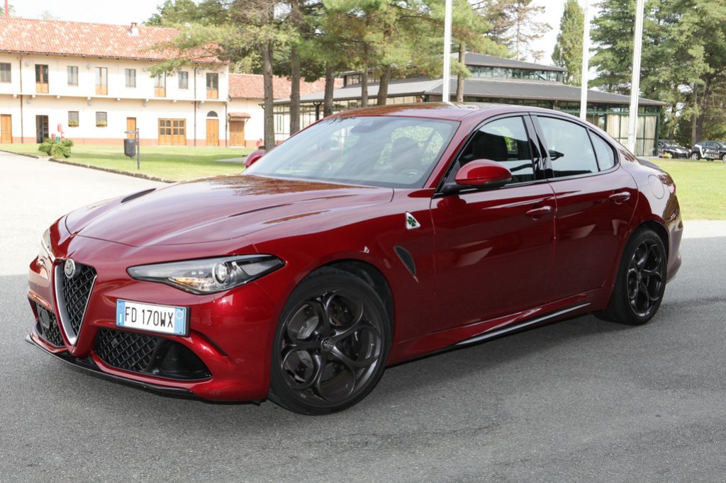 Alfa romeo giulia, pogre&scaron;ana ljubica iz Italije