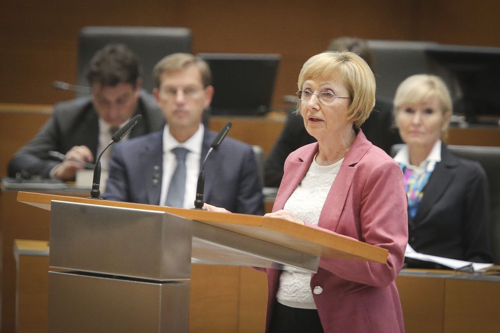 Milojka Kolar Celarc ostaja ministrica