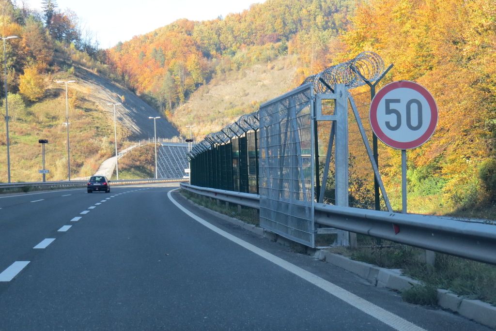 Bodo begunce ustavila vrata na avtocesti s Hrvaško?