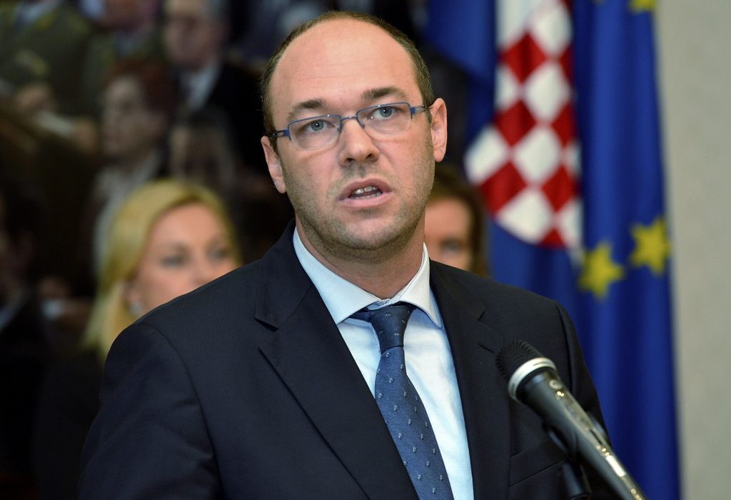 Odstopil podpredsednik hrvaške vlade in zunanji minister Stier