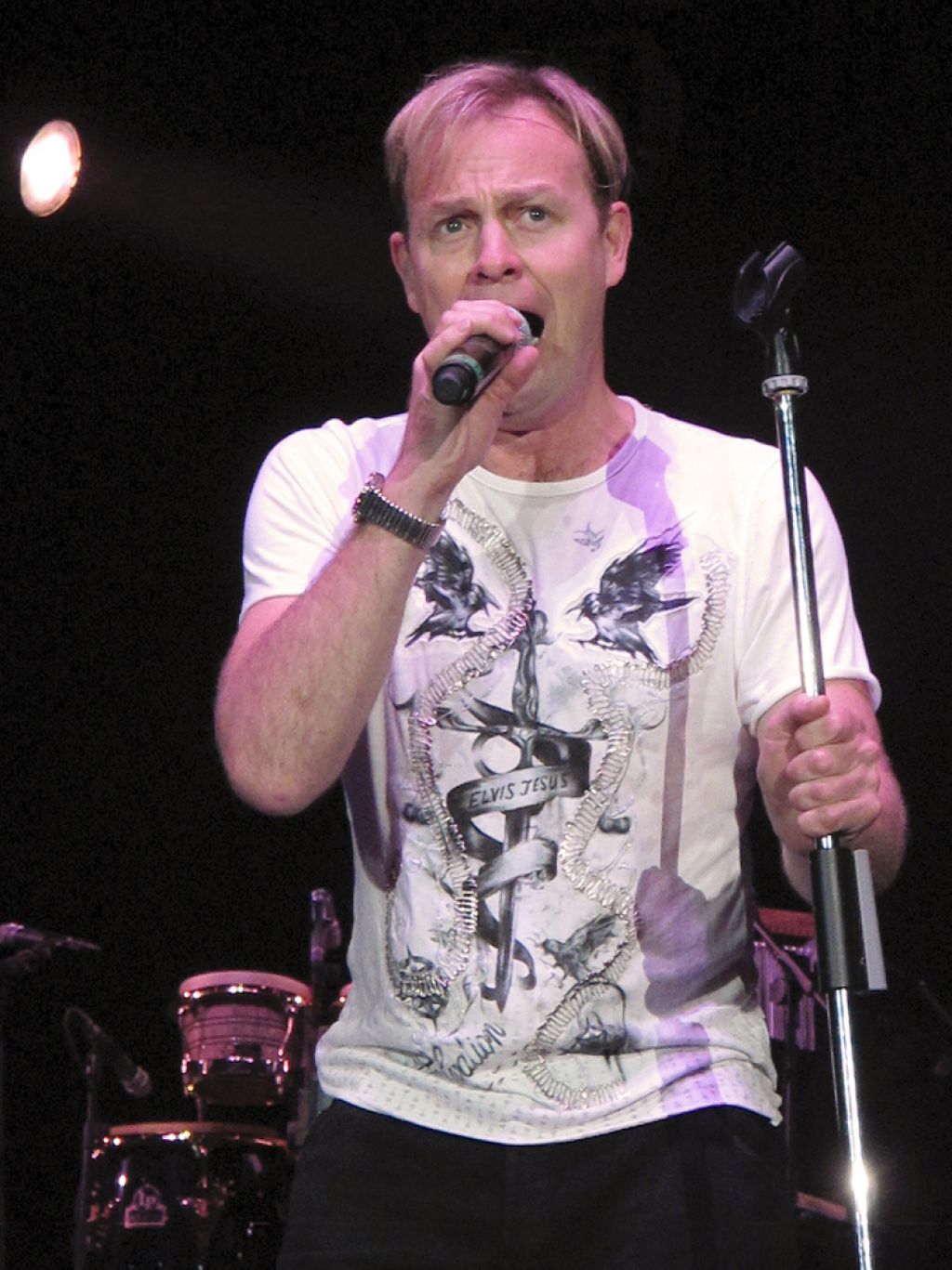 Glasba za dobro jutro: Jason Donovan, Too Many Broken Hearts