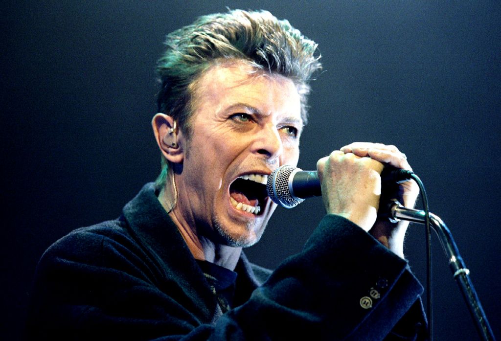 Nagrade brit: David Bowie tudi posthumno najboljši