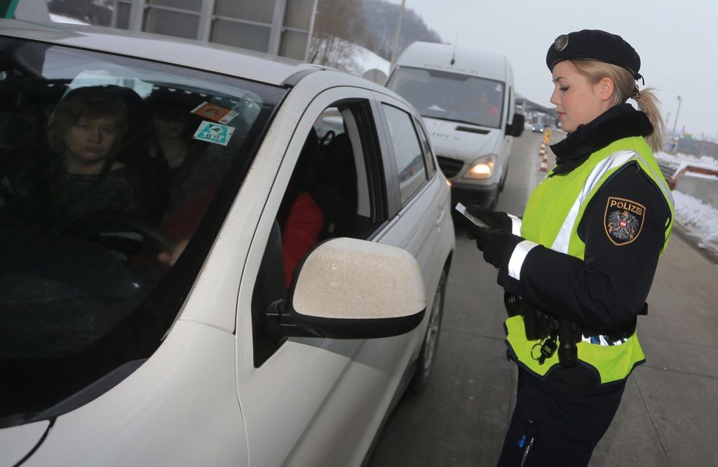 Nadzor na avstrijsko-slovenski meji vsaj do maja