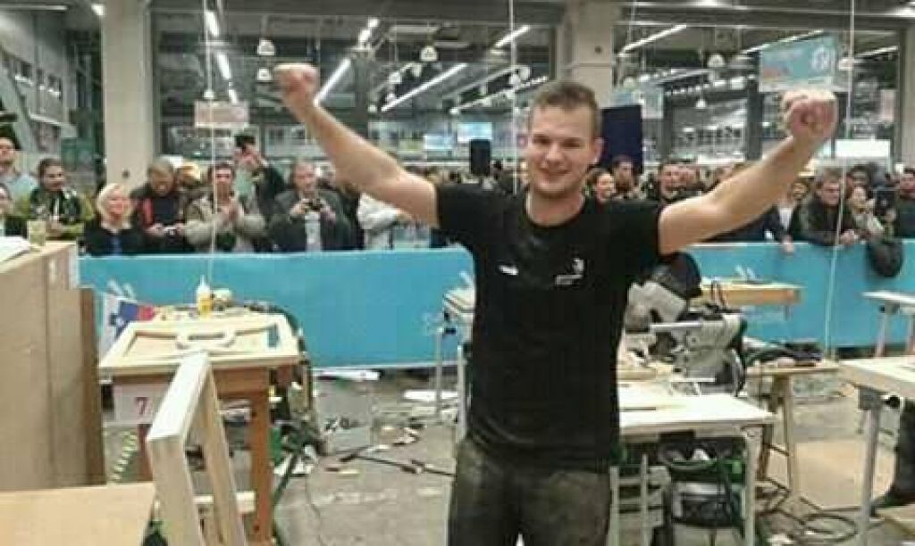 Biv&scaron;i dijak pi&scaron;e dijakom: Začetek poti, ki vodi do uspeha