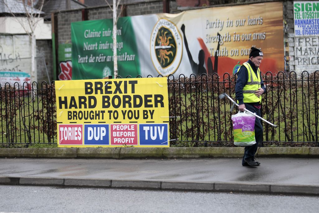 Iskanje izhoda iz politične krize na Severnem Irskem