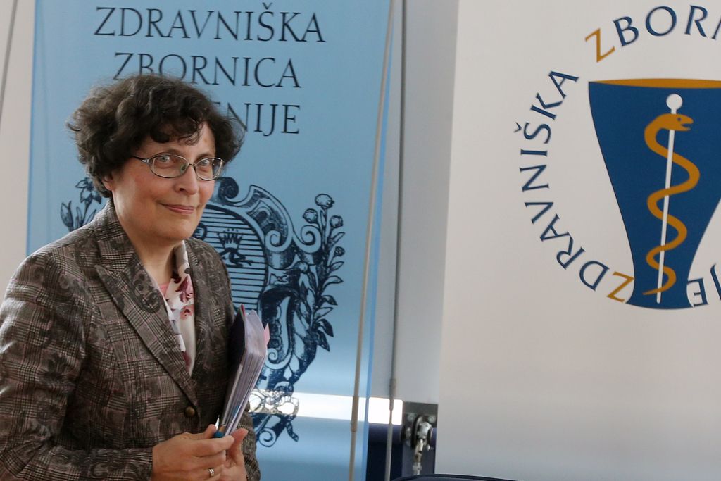 Čeba&scaron;ek-Travnikova: Moja plača je enaka predhodnikovi