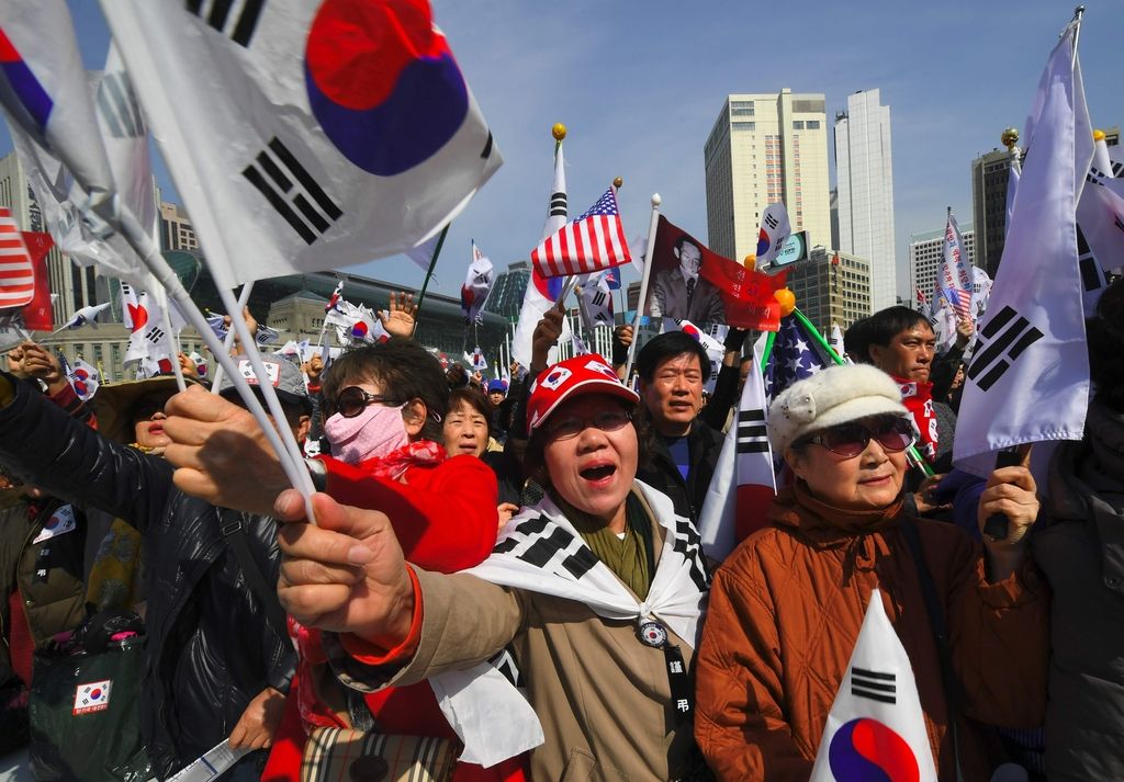 Južna Koreja: pol milijona protestnikov zahtevalo aretacijo odstavljene predsednice