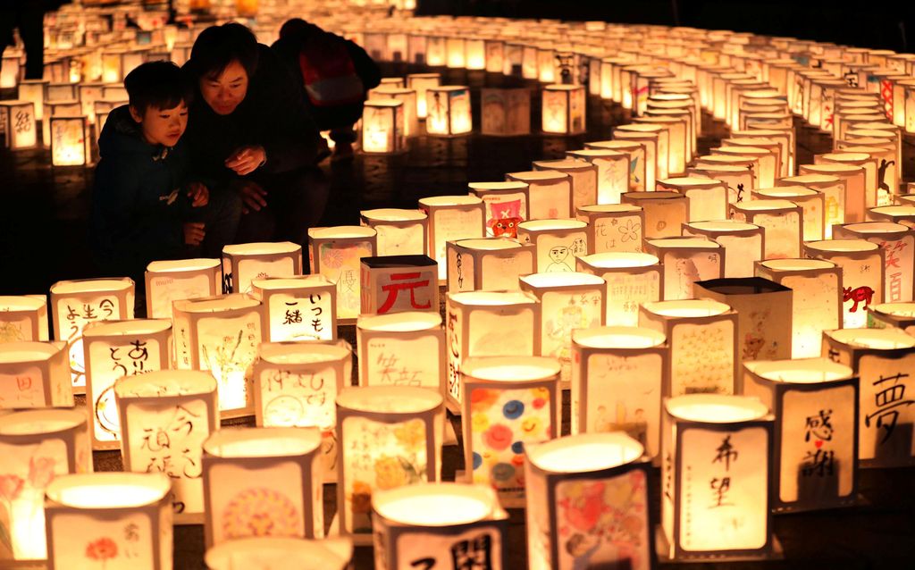 Na Japonskem so se spomnili žrtev katastrofalnega potresa in cunamija