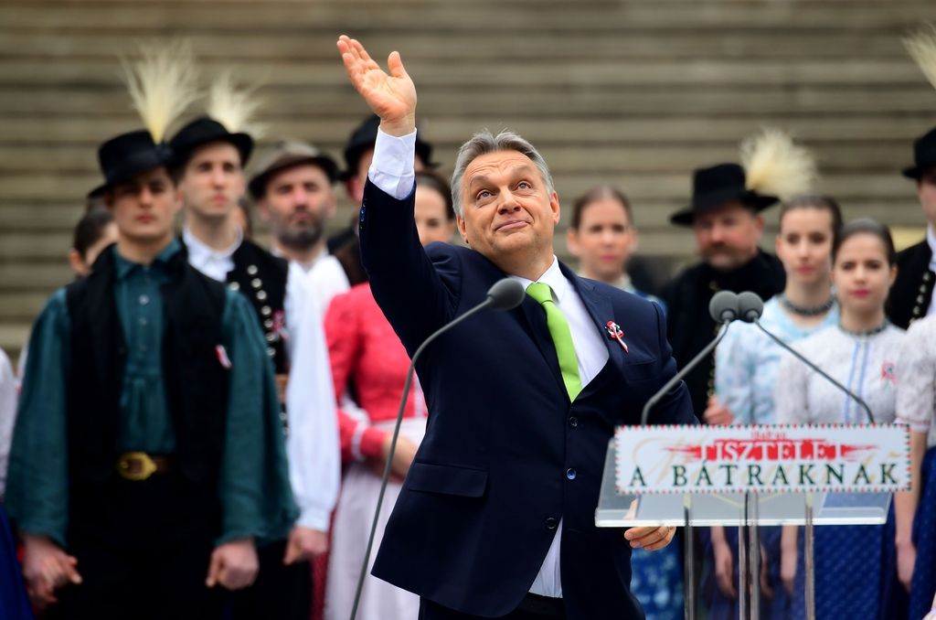 Bo Orbán lobiral za drugi tir pri Janši v Mariboru?