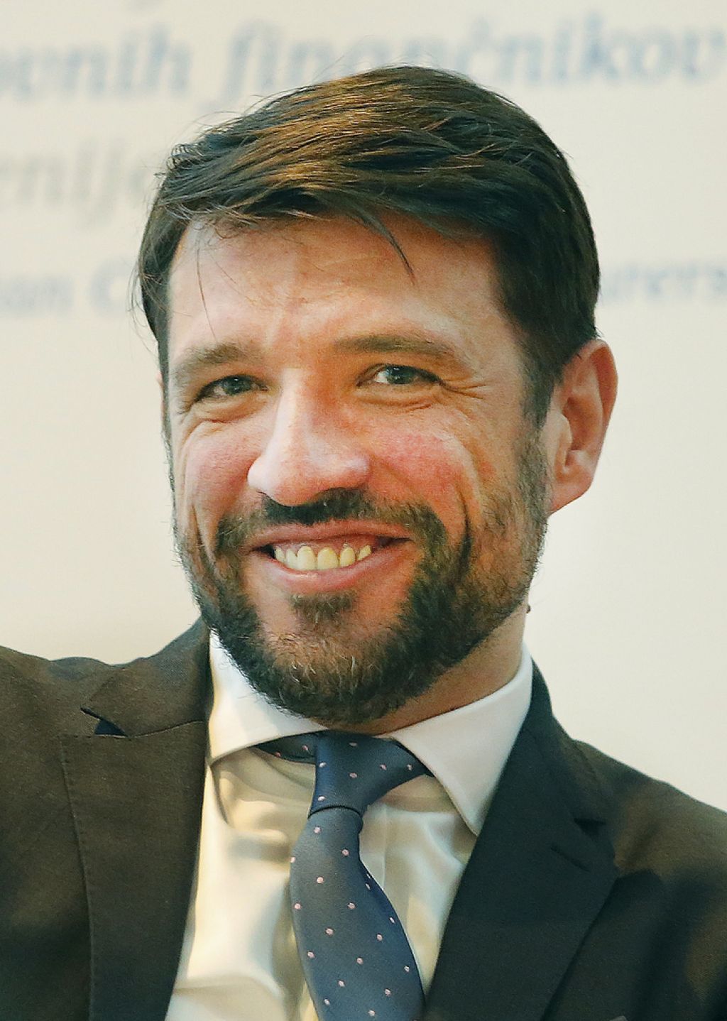 Srbski milijonar želel kredit od Gorenjske banke