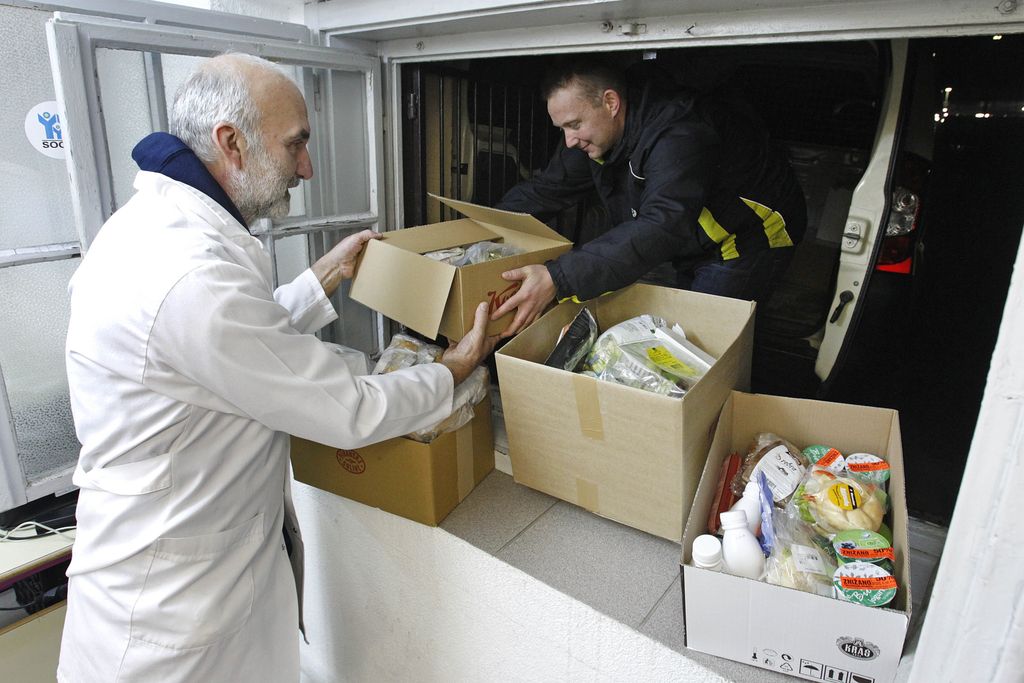 Ministrstvo bo nabavilo več kot 4000 ton hrane