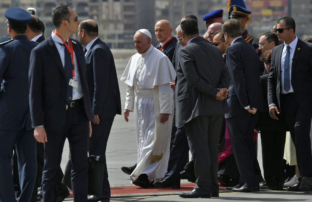 Papežev prvi obisk v Egiptu potovanje enotnosti in bratstva