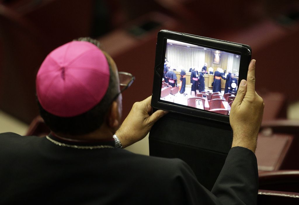 Katoliška cerkev vernike nagovarja tudi po spletu