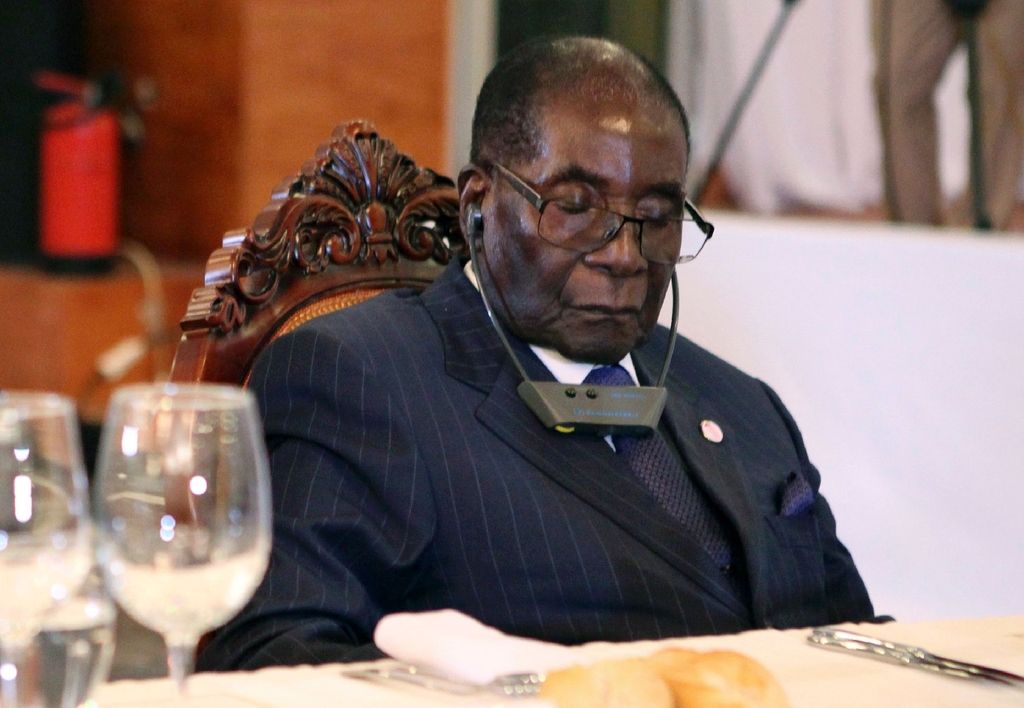 »Mugabe ne spi, le počiva oči«