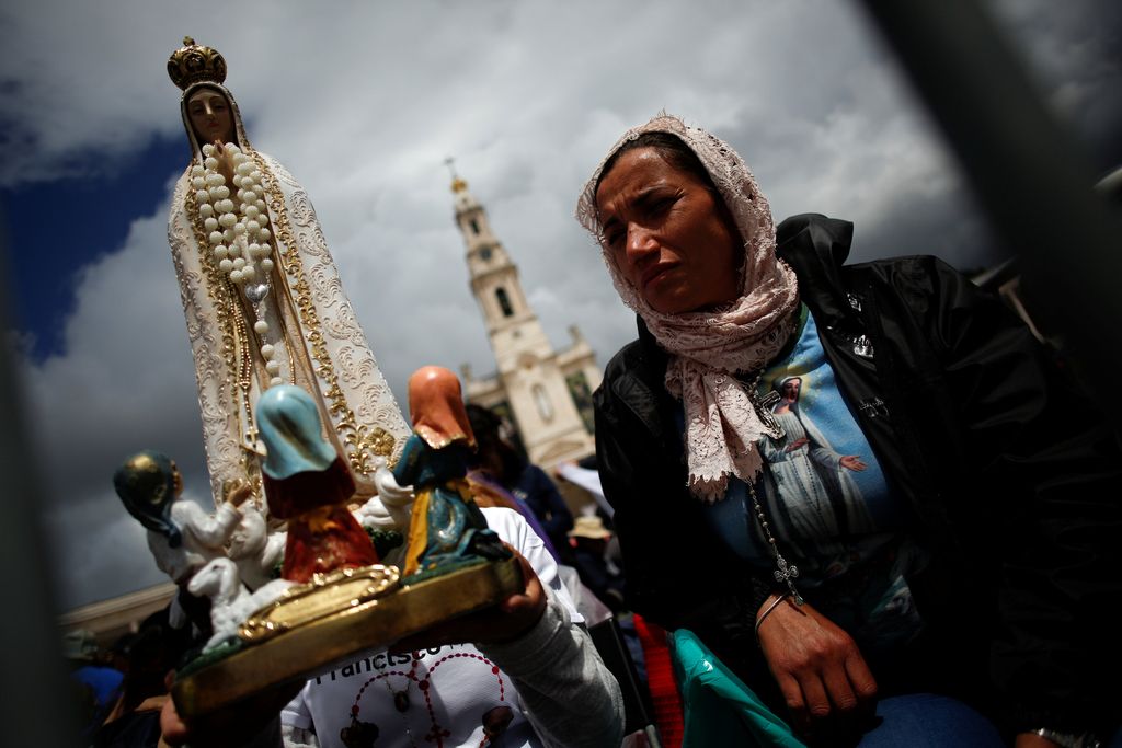 Fatima sto let po prikazovanju gospe v belem