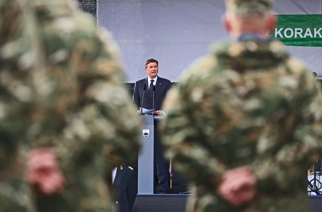 Borut Pahor bo zagovarjal stanje v vojski
