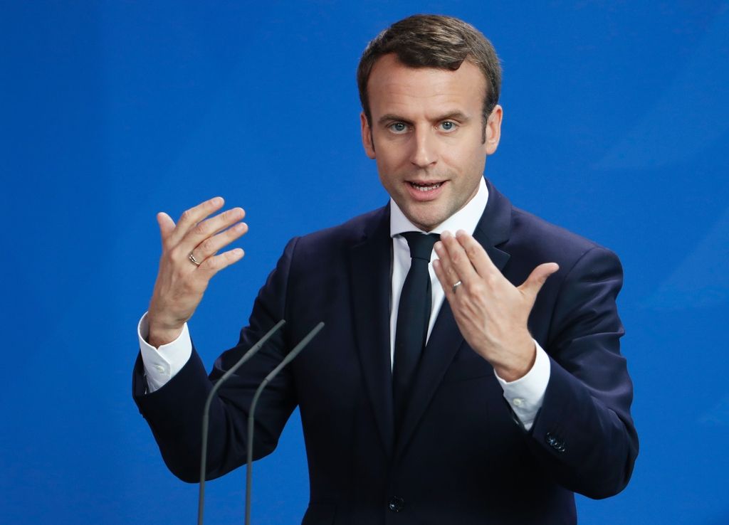 Macron je predstavil člane svoje vlade