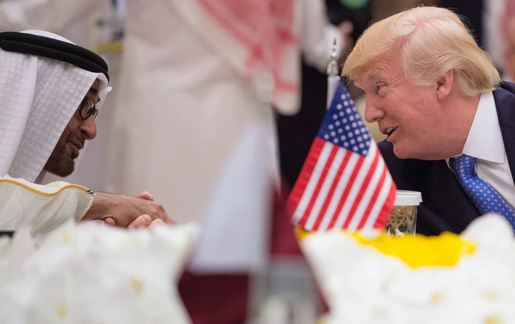 Trump v Saudski Arabiji govoril z več voditelji muslimanskih držav