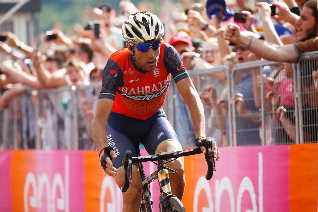 Giro: Nibali in Quintana neusmiljeno izkoristila klic narave Dumoulina