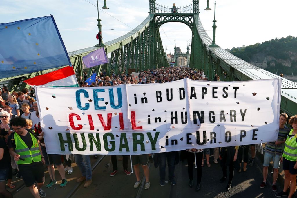 Madžarska vztraja pri sporni visokošolski zakonodaji, kljub opozorilom EU