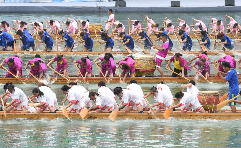 Festival zmajevih čolnov