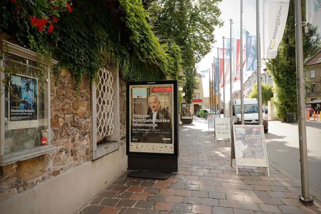 Oglasi kazijo Plečnikovo dedi&scaron;čino in ogrožajo Unescov naslov