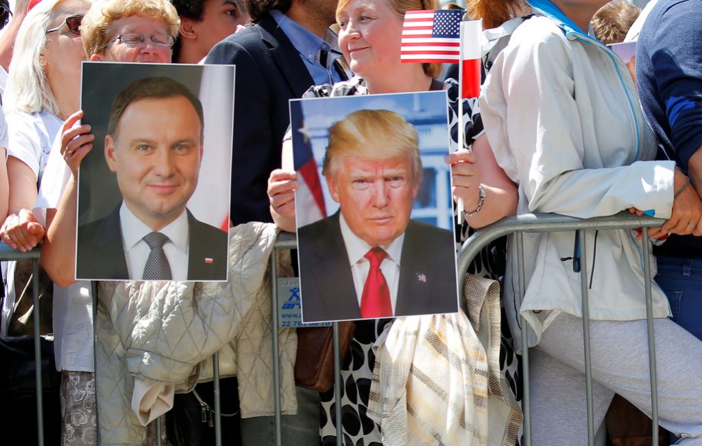 Zakaj je Trump obiskal Poljsko