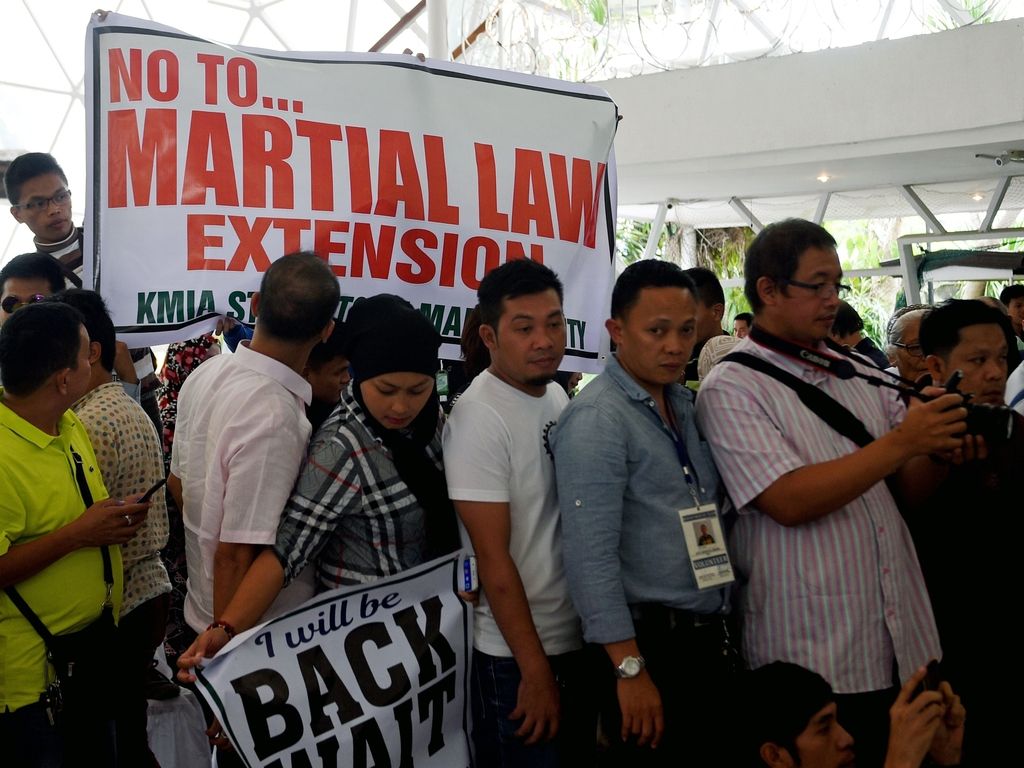 Filipinski predsednik vztraja v vojni proti drogam