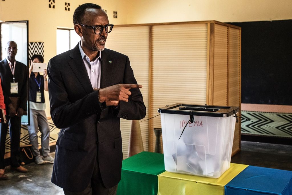 Kagame prepričljivo zmagal na predsedniških volitvah v Ruandi