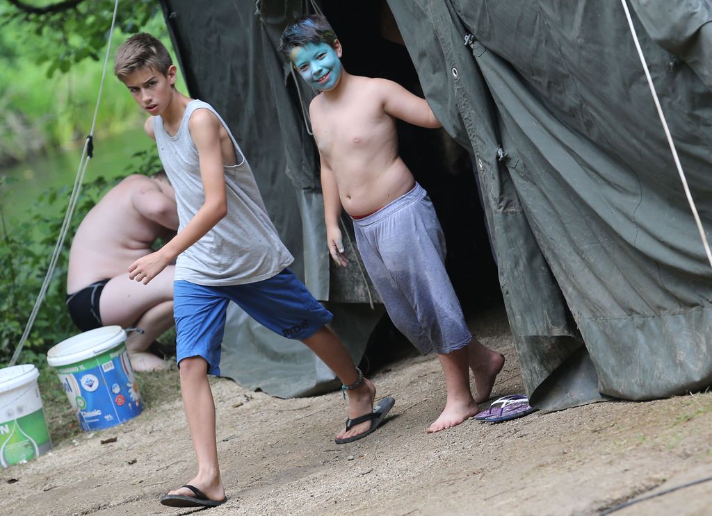 Posredovanja: Tri debele Nemke