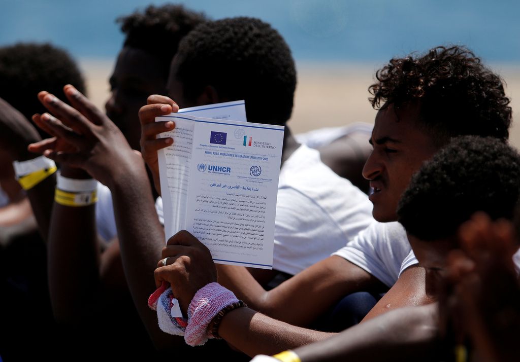 V Italiji se izkrca vse manj migrantov