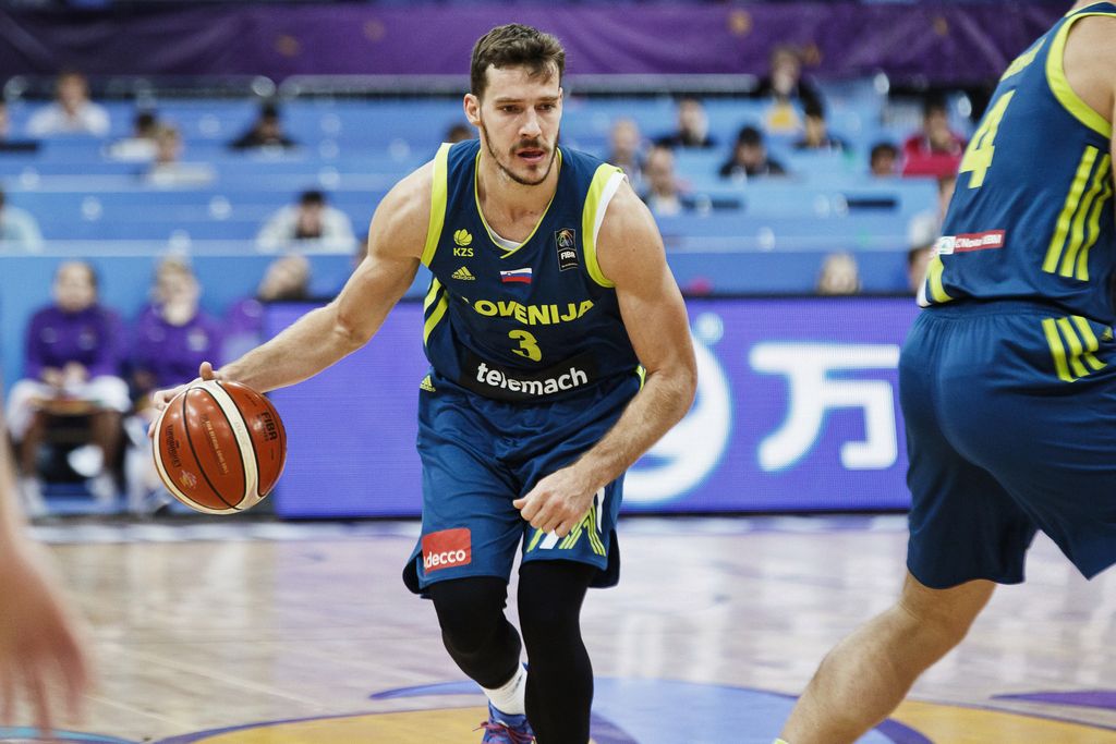 Eurobasket: V boju za prvo mesto Slovenija zanesljivo odpravila še Francoze 