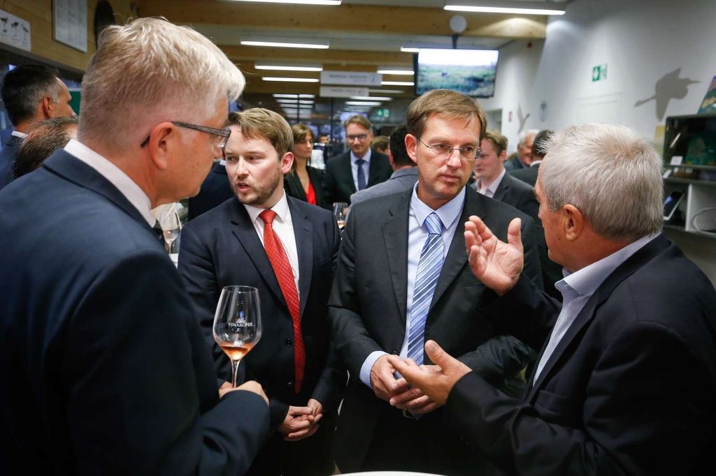 Cerar: Radi bi preprečili dober projekt, a jim ne bo uspelo